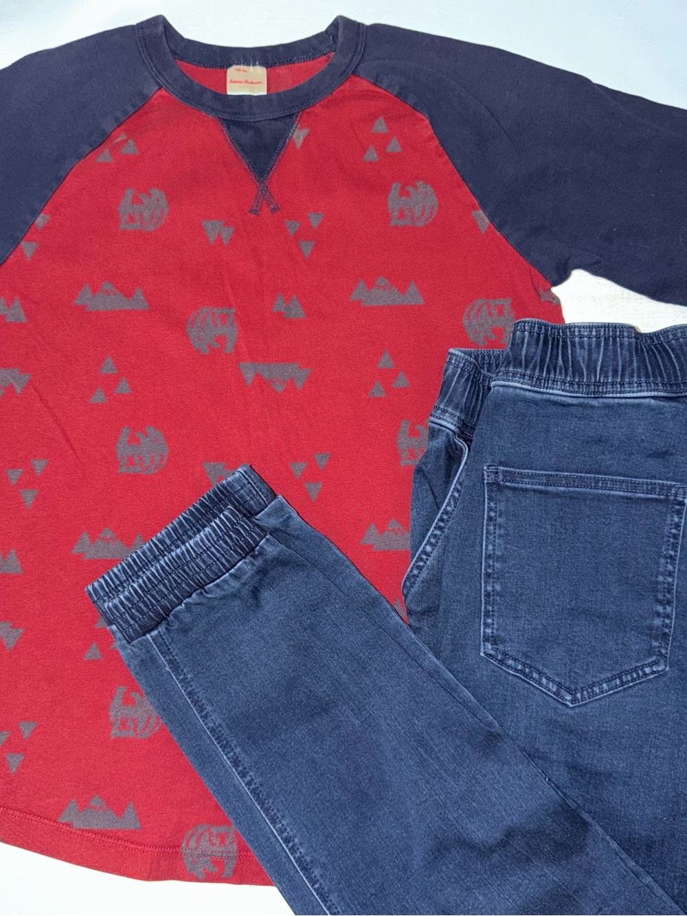 Hanna Andersson Red Raglan Top with New Navy Jeans size 12/150